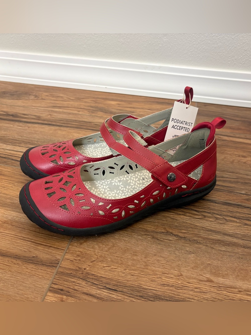 JBU by Jambu Women's Bellerose Encore Mary Jane Red B4BRE03 Size 11